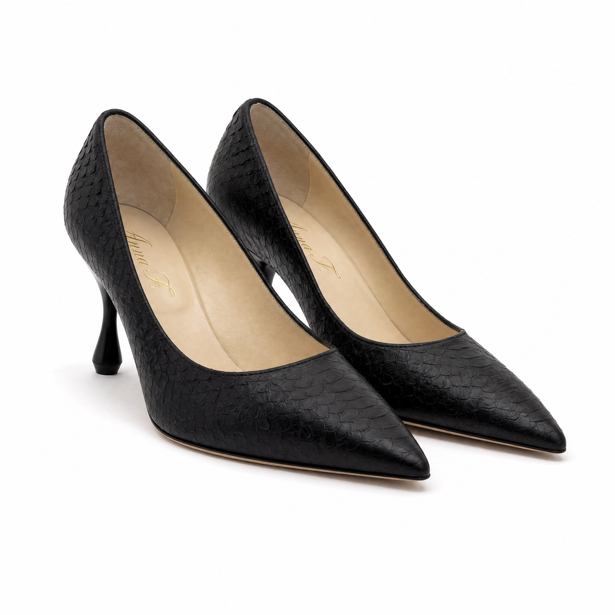 Décolleté FW 2026/27 | 1954 - Nero - front view