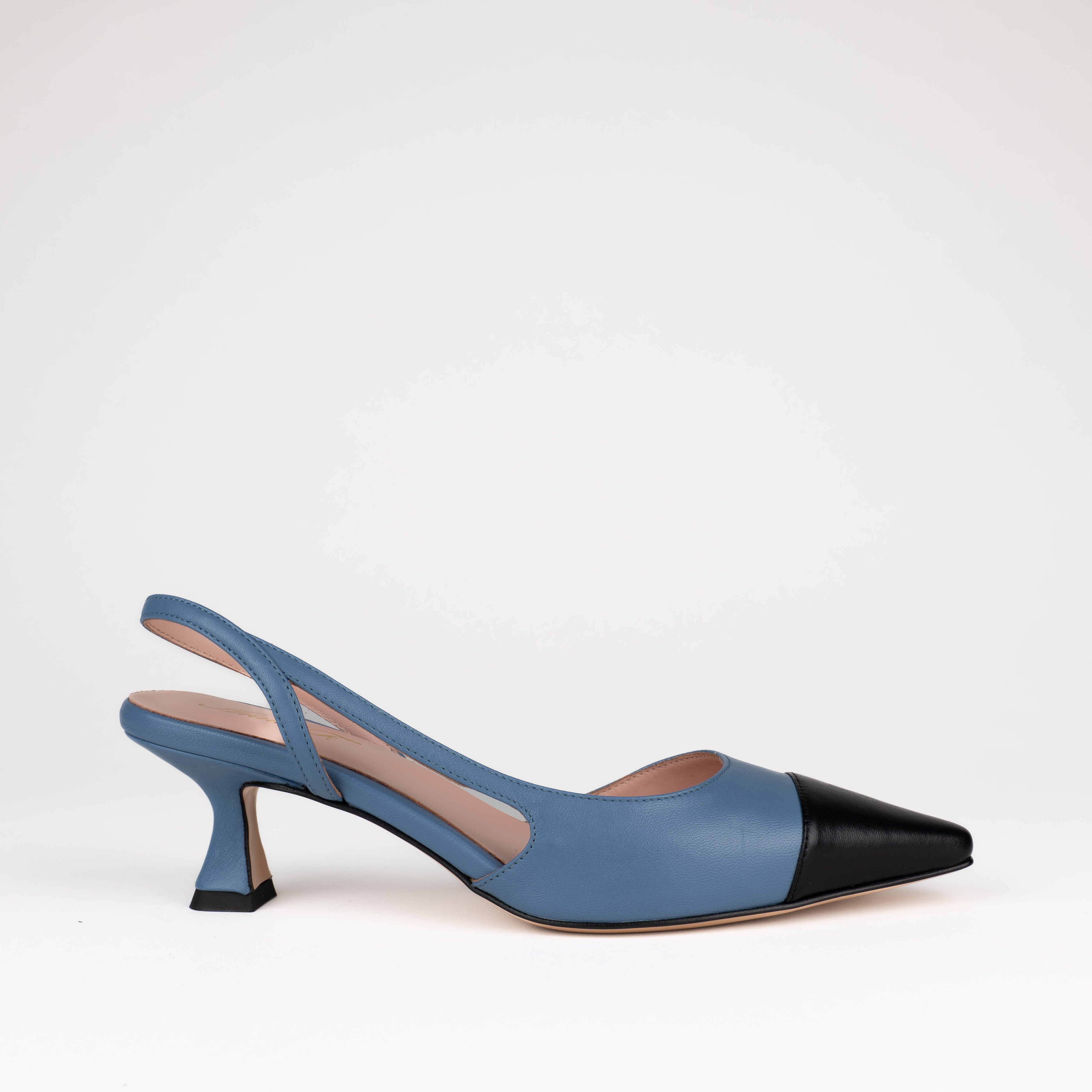 Slingback | 1743