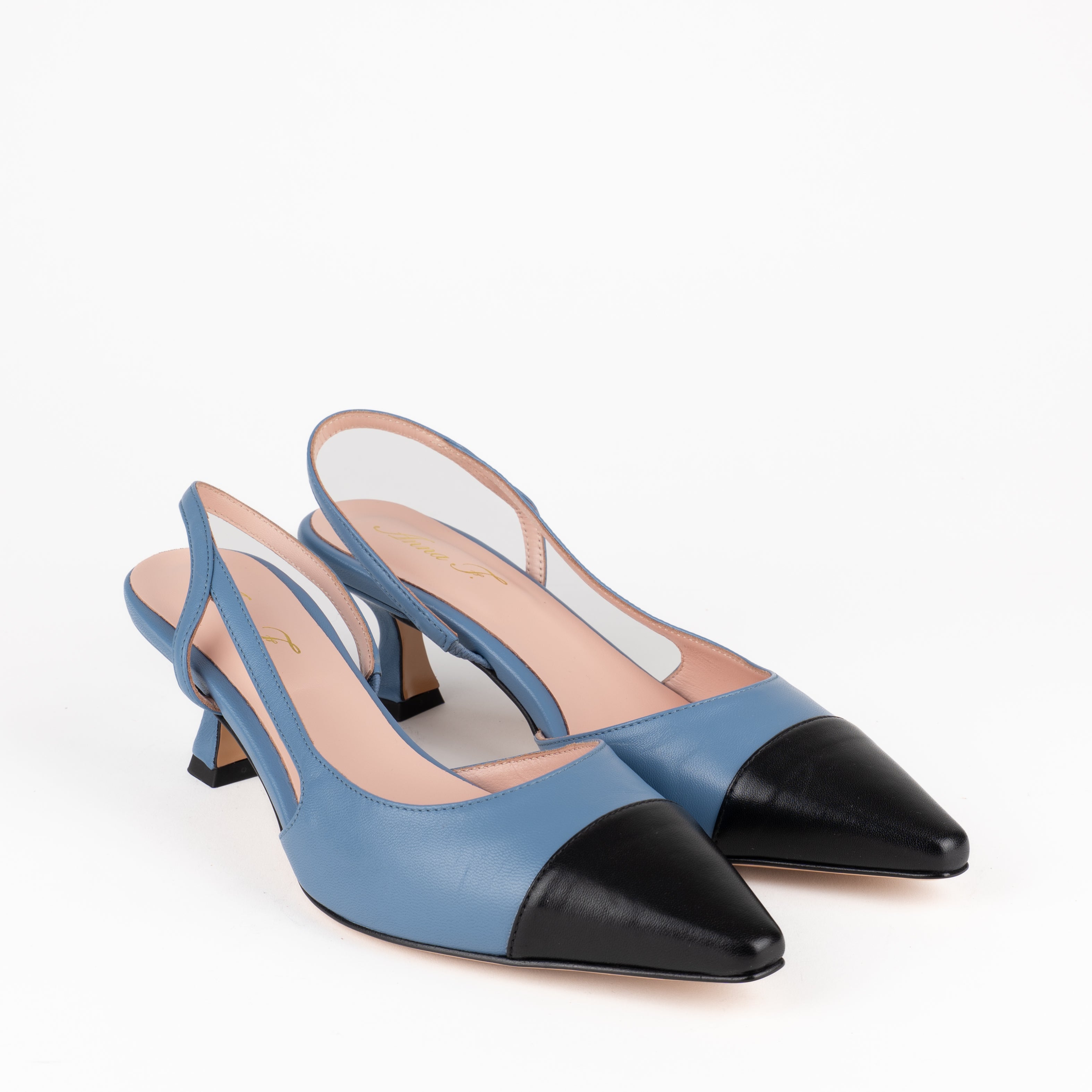 Slingback | 1743