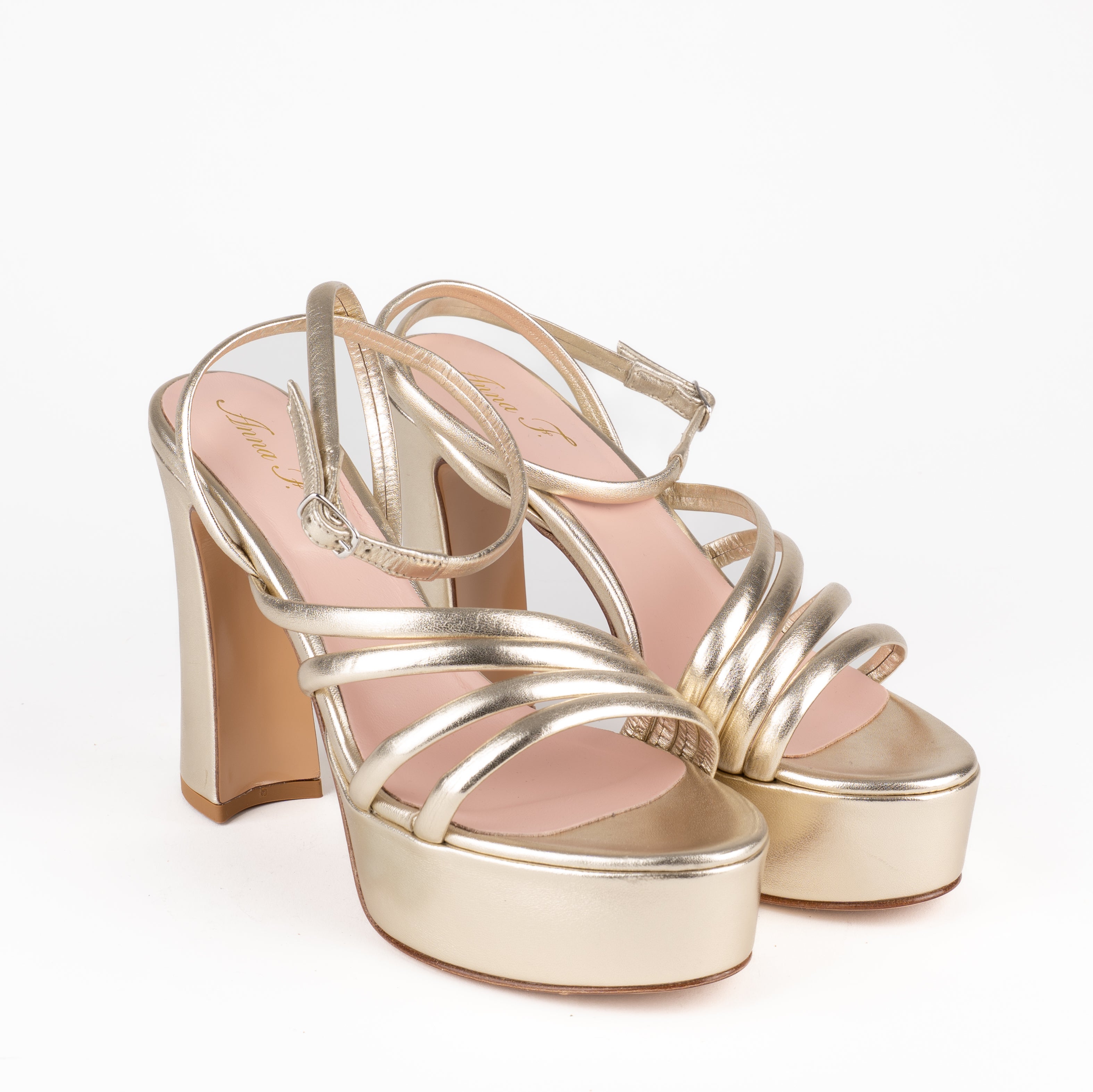 Sandalo con plateau  | 3699