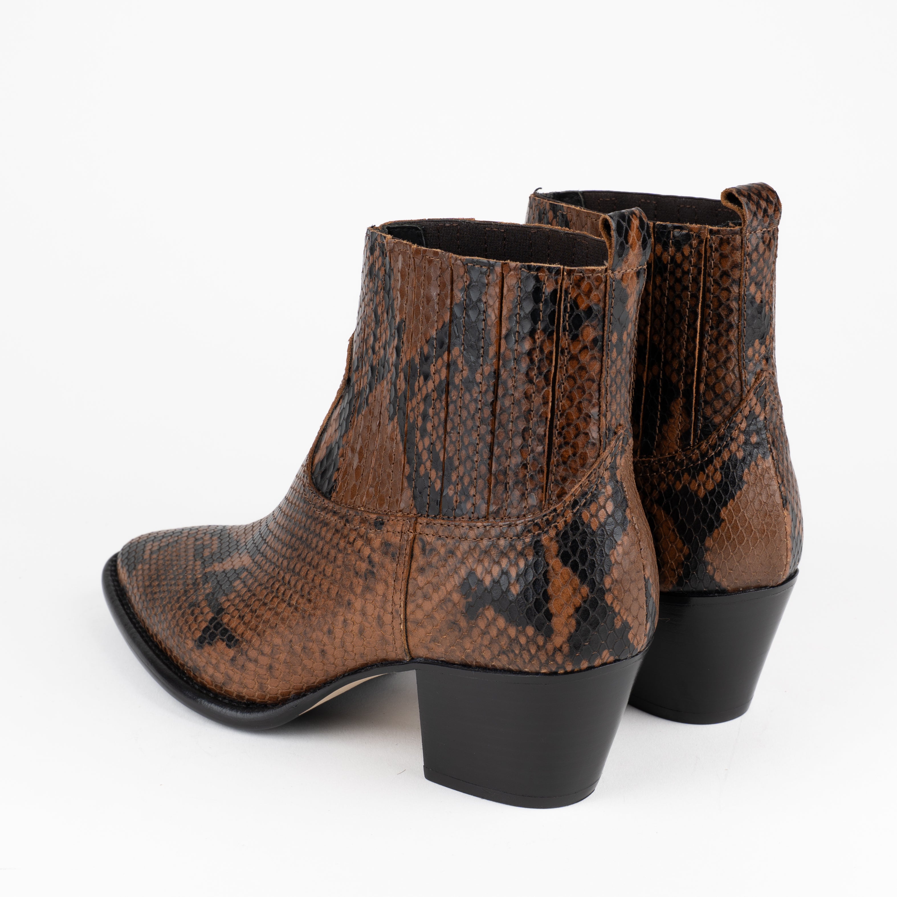Stivale | 9933